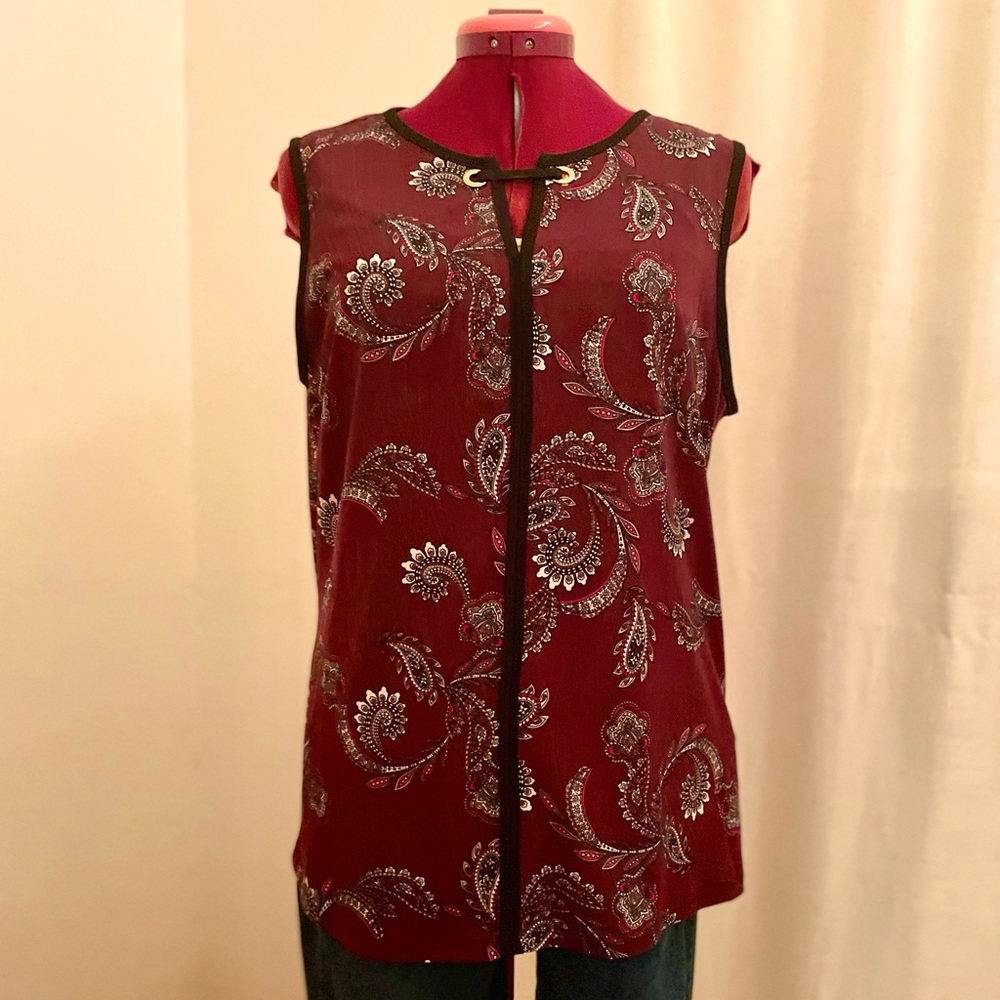 Ivanka Trump Top